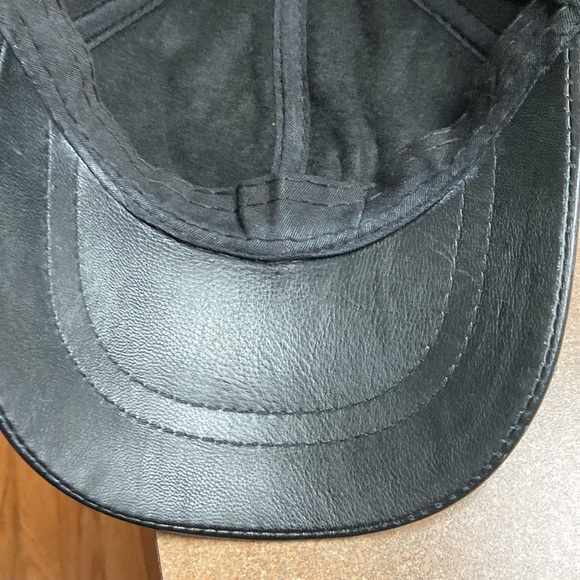 Mumcus Leather Baseball Cap - Picture 7 of 11